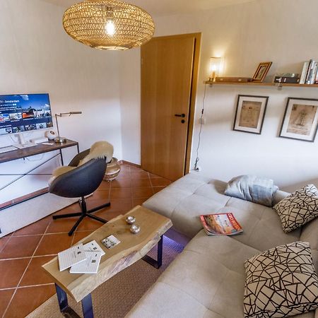 Behagliche Ferienwohnung Im Siebengebirge Koenigswinter Luaran gambar