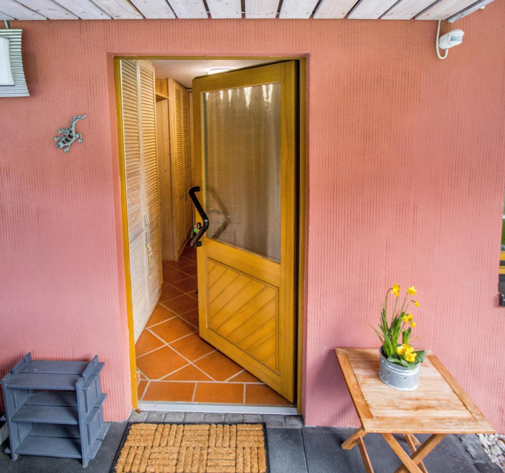 Behagliche Ferienwohnung Im Siebengebirge Koenigswinter Luaran gambar